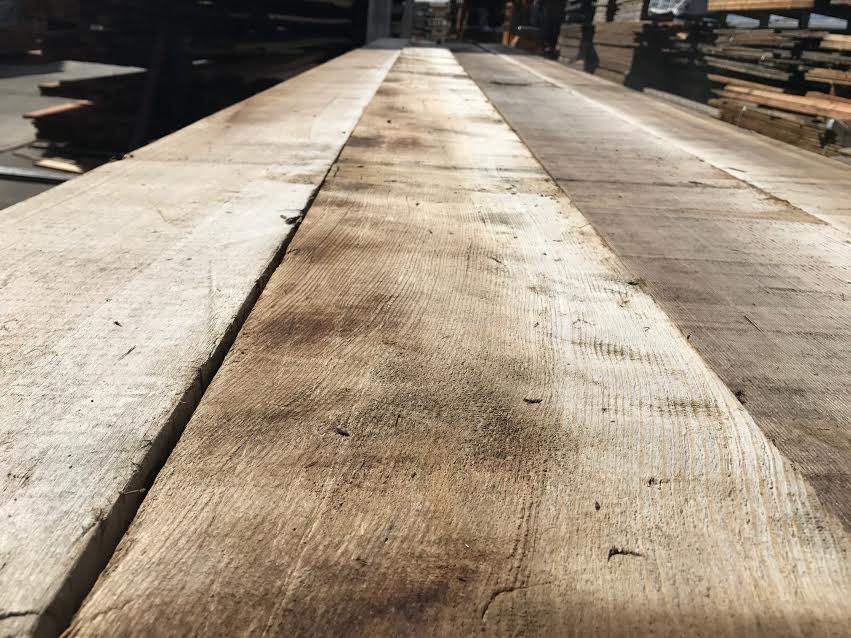 Expert-Sourced Reclaimed Redwood Lumber for You