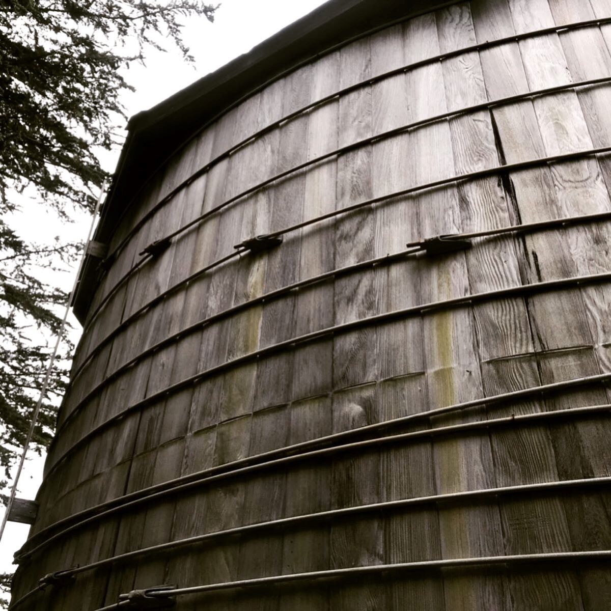 Reclaimed Redwood Water Tank