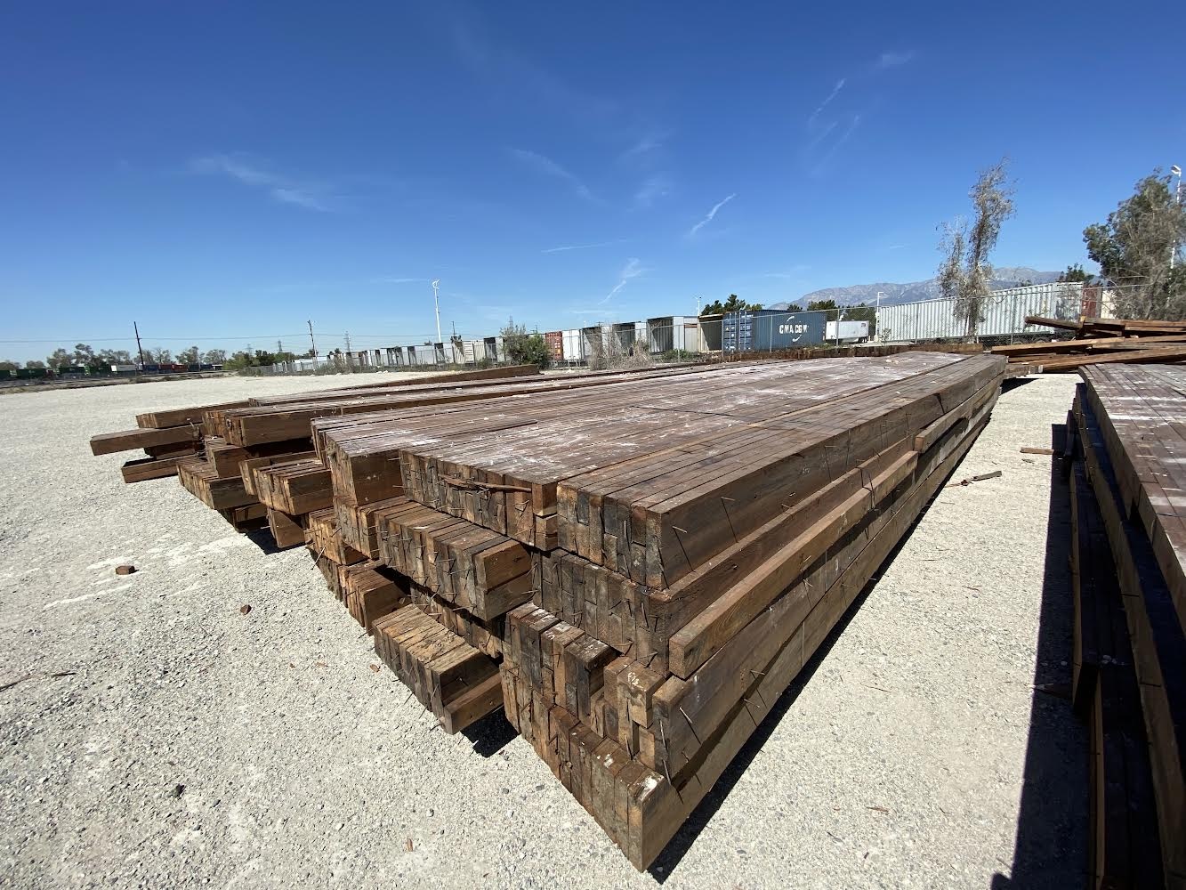 reclaimed redwood lumber